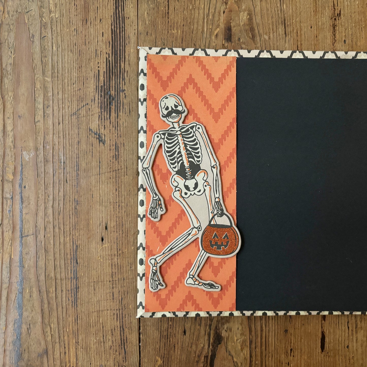 Mini Album - Halloween Tricks & Treats