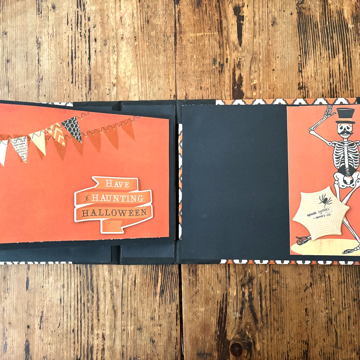 Mini Album - Halloween Tricks & Treats