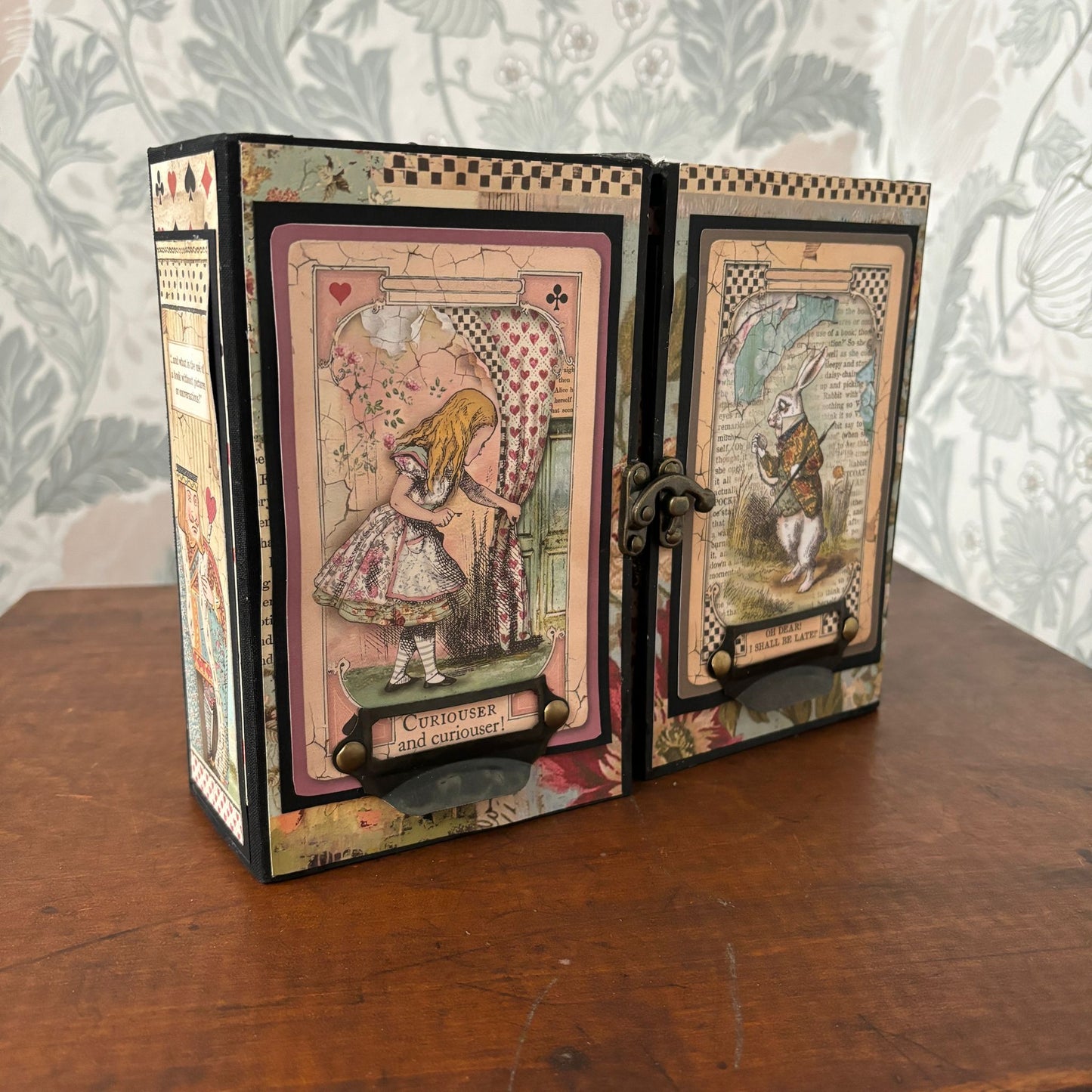 Alice in Wonderland Shadow Box